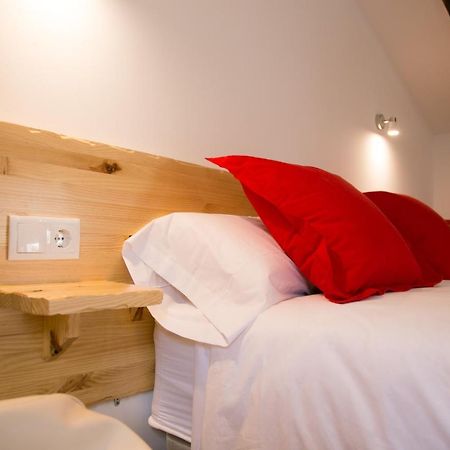 Apartamentos Turisticos La Casa Vieja 萨比奥特 外观 照片
