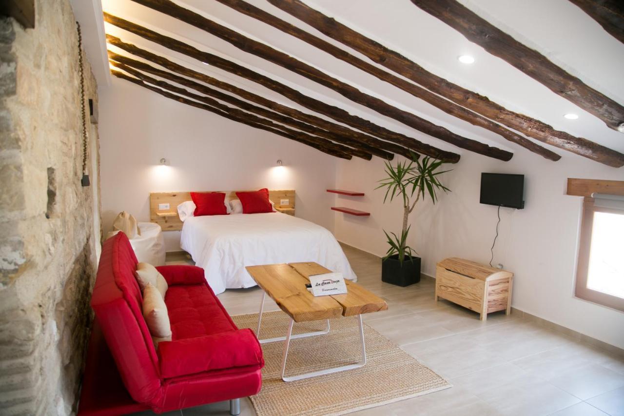 Apartamentos Turisticos La Casa Vieja 萨比奥特 外观 照片