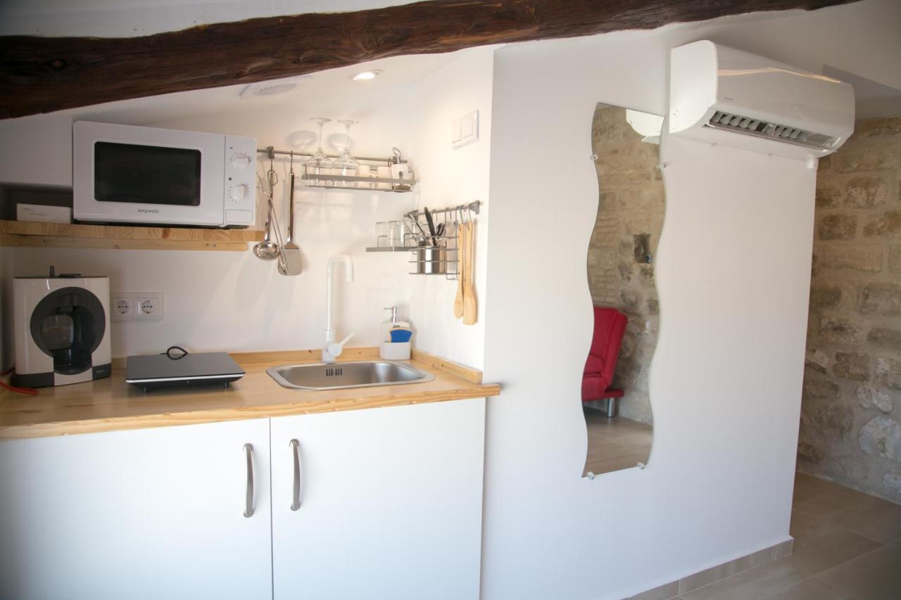 Apartamentos Turisticos La Casa Vieja 萨比奥特 外观 照片