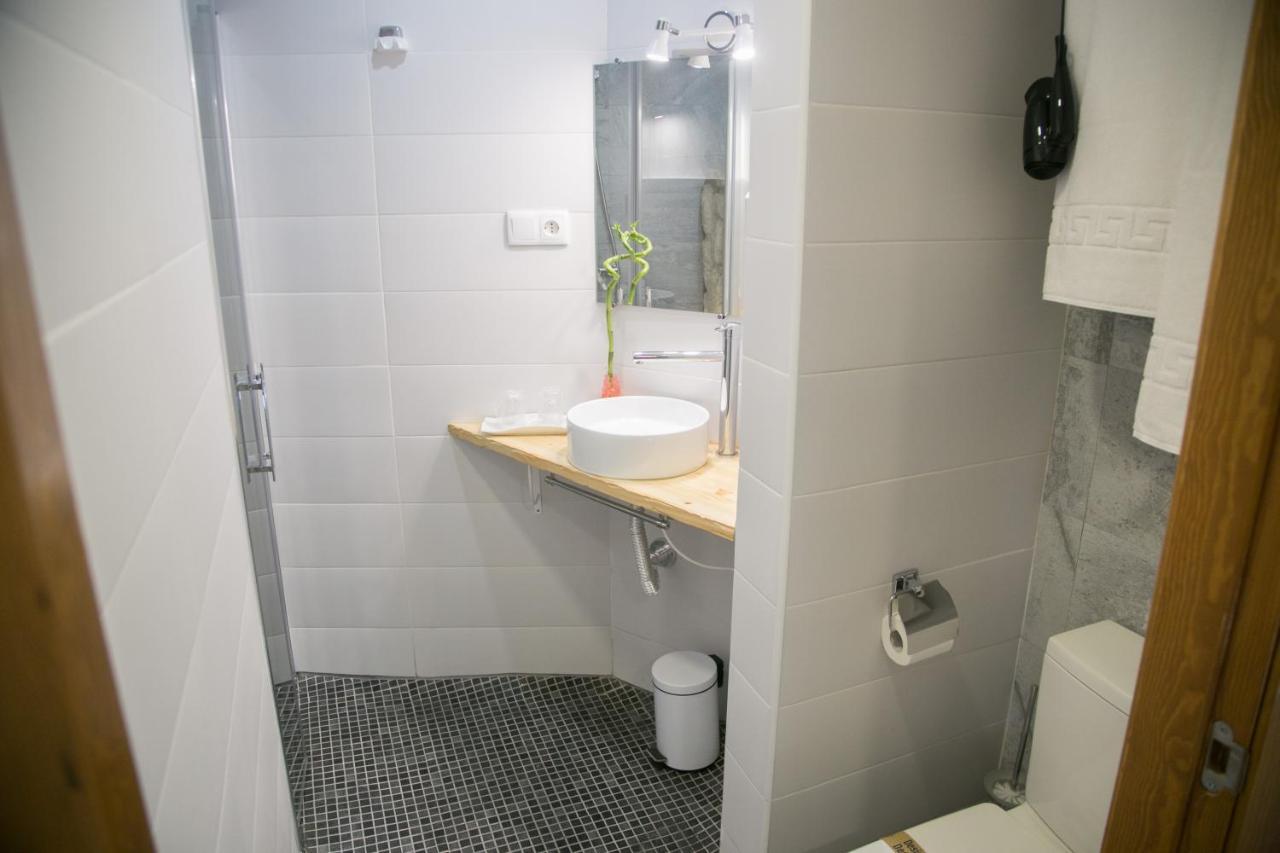 Apartamentos Turisticos La Casa Vieja 萨比奥特 外观 照片