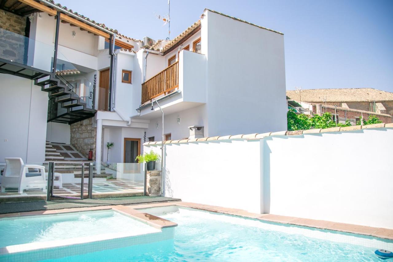Apartamentos Turisticos La Casa Vieja 萨比奥特 外观 照片