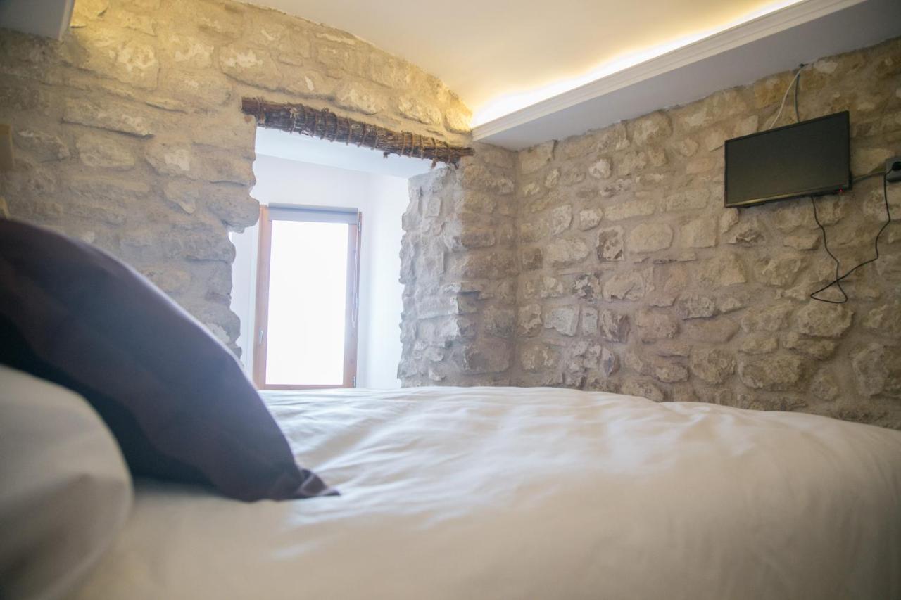 Apartamentos Turisticos La Casa Vieja 萨比奥特 外观 照片