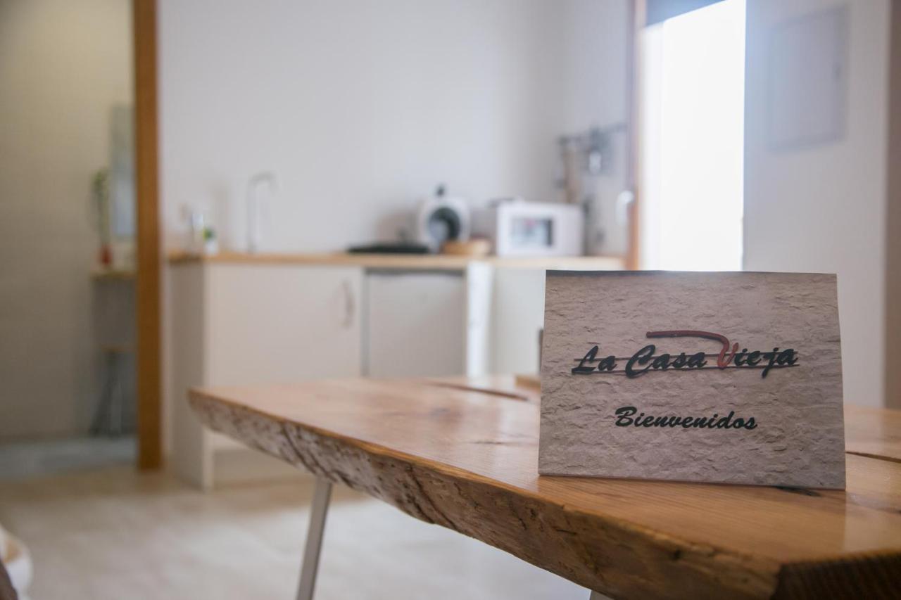Apartamentos Turisticos La Casa Vieja 萨比奥特 外观 照片