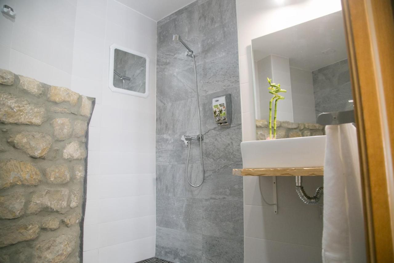 Apartamentos Turisticos La Casa Vieja 萨比奥特 外观 照片