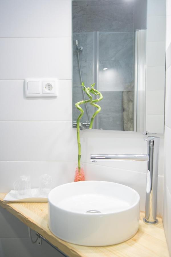 Apartamentos Turisticos La Casa Vieja 萨比奥特 外观 照片